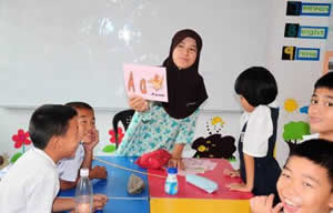 吉輦县华小首设．採国英文教学‧南华特殊班课后授华文