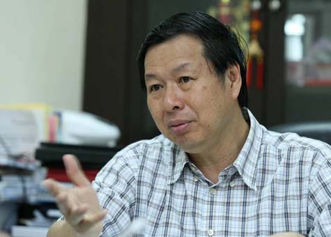 彭忠良：教师主要工作是教学，而教学掌控了学生的素质，华小需要充足的师资才能够健全发展。（图：星洲日报）