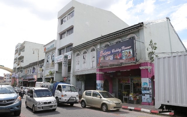 出钱捐地献力教育  锡矿家奠华教基业