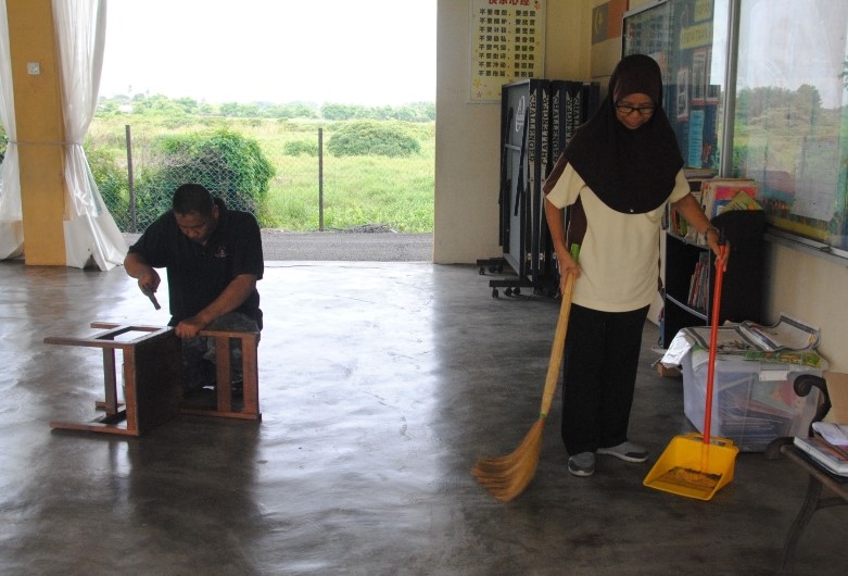 教部削人手校方也无奈‧3校工顾全校太吃力