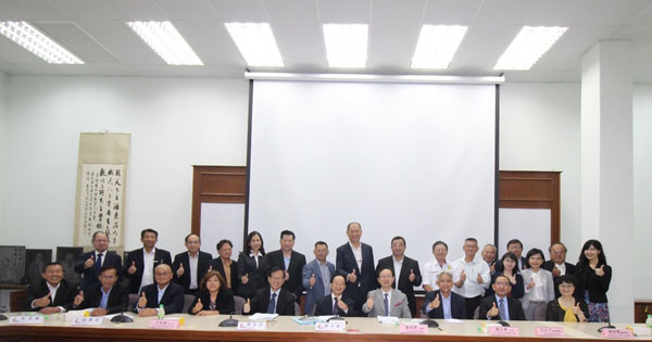 台湾侨委会莅访董教总