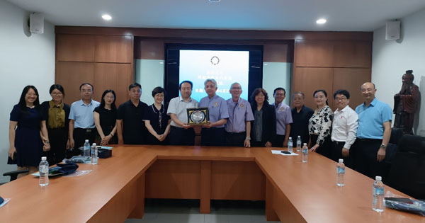 河南省侨办到访教总